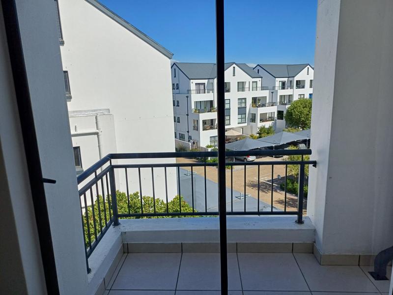 To Let 1 Bedroom Property for Rent in De Velde Western Cape